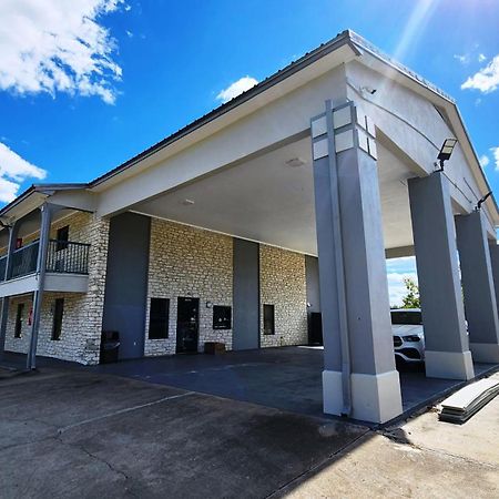 Scottish Inn & Suites Wharton Экстерьер фото