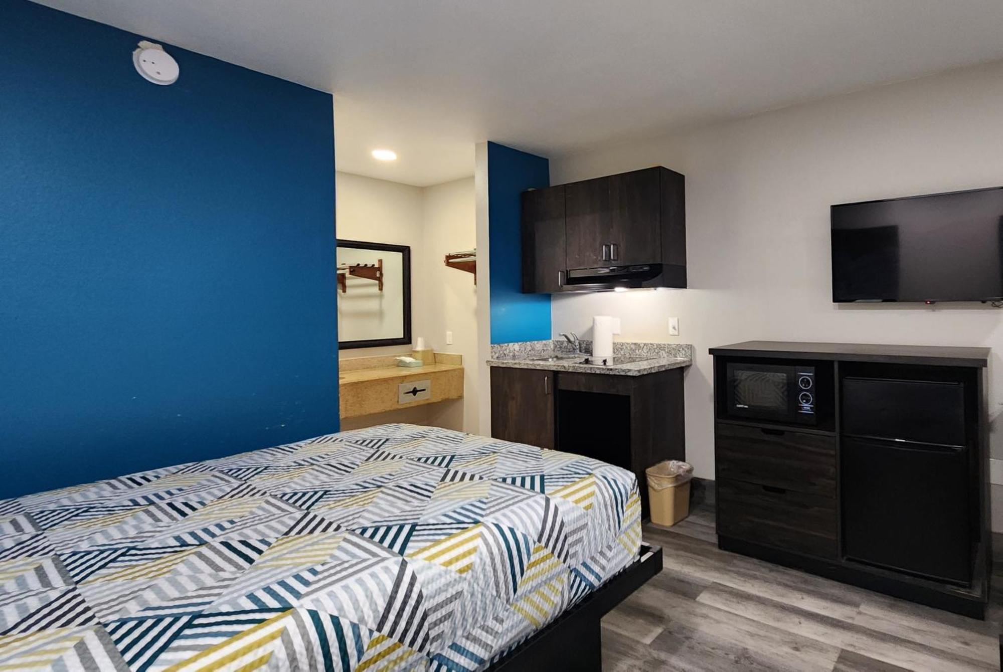 Scottish Inn & Suites Wharton Экстерьер фото
